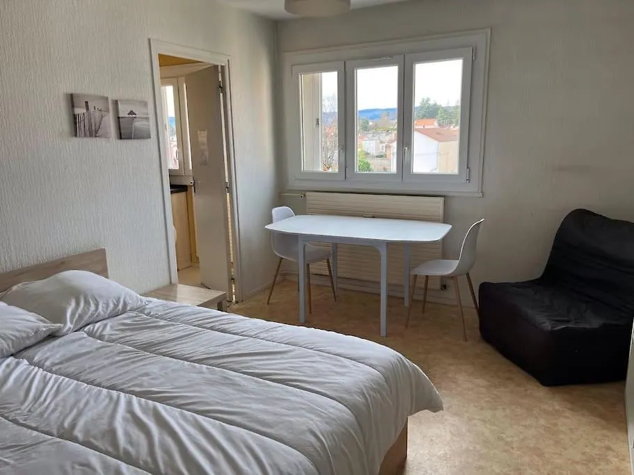 Apartament Le Studio: Agreable Logement Riorges Francja